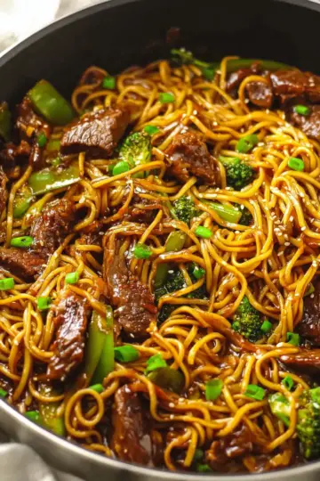 Sticky Beef & Noodles {One Pan}