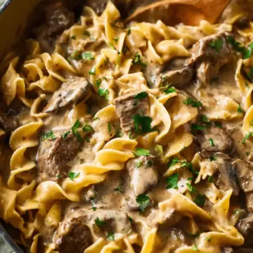 Slow Cooker Beef Stroganoff