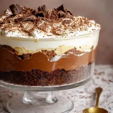 Baileys Chocolate Cheesecake Trifle
