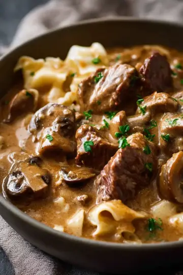 Slow Cooker Beef Stroganoff Stew